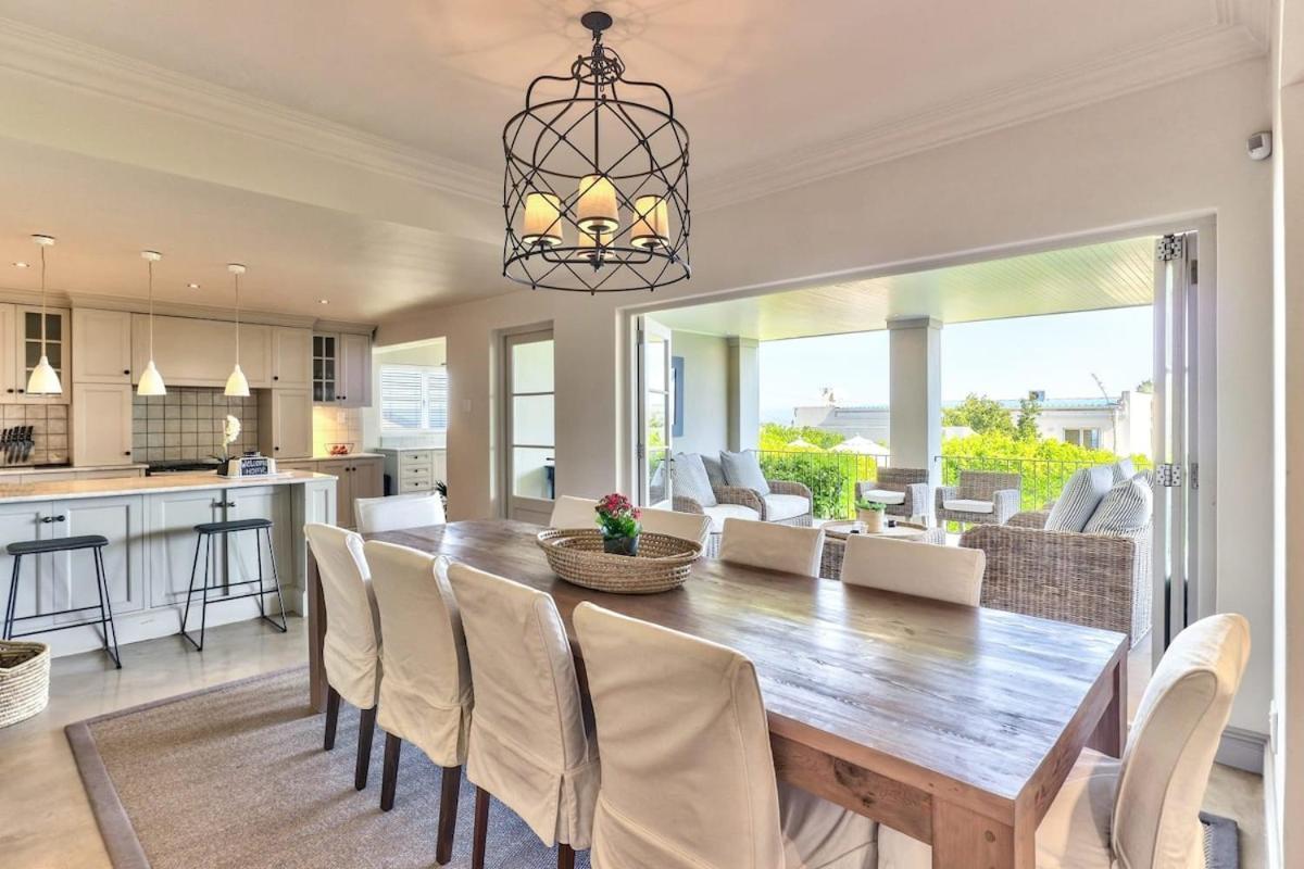 Lush Family Home In Prestigious Area Fokváros Kültér fotó
