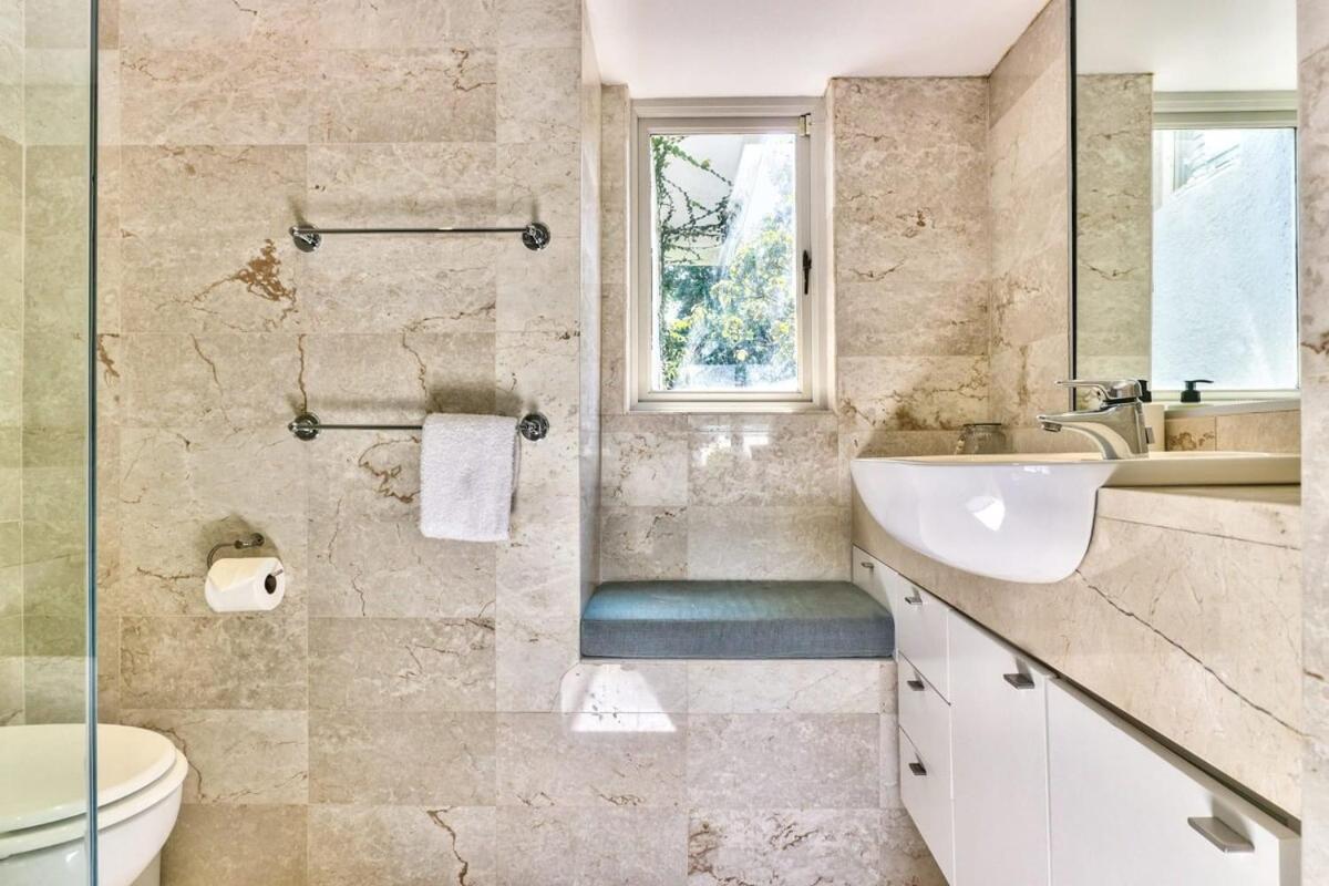 Lush Family Home In Prestigious Area Fokváros Kültér fotó